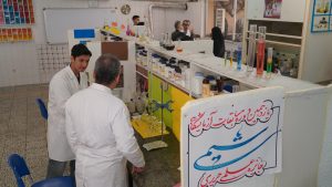 مسابقه آزمایشگاهی شیمی بنیادحریری